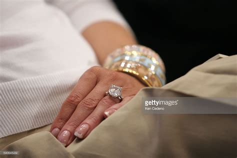 melania trump wedding ring photos.